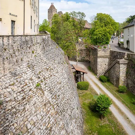 Horneck 3* Gundelsheim (Baden-Wurttemberg)